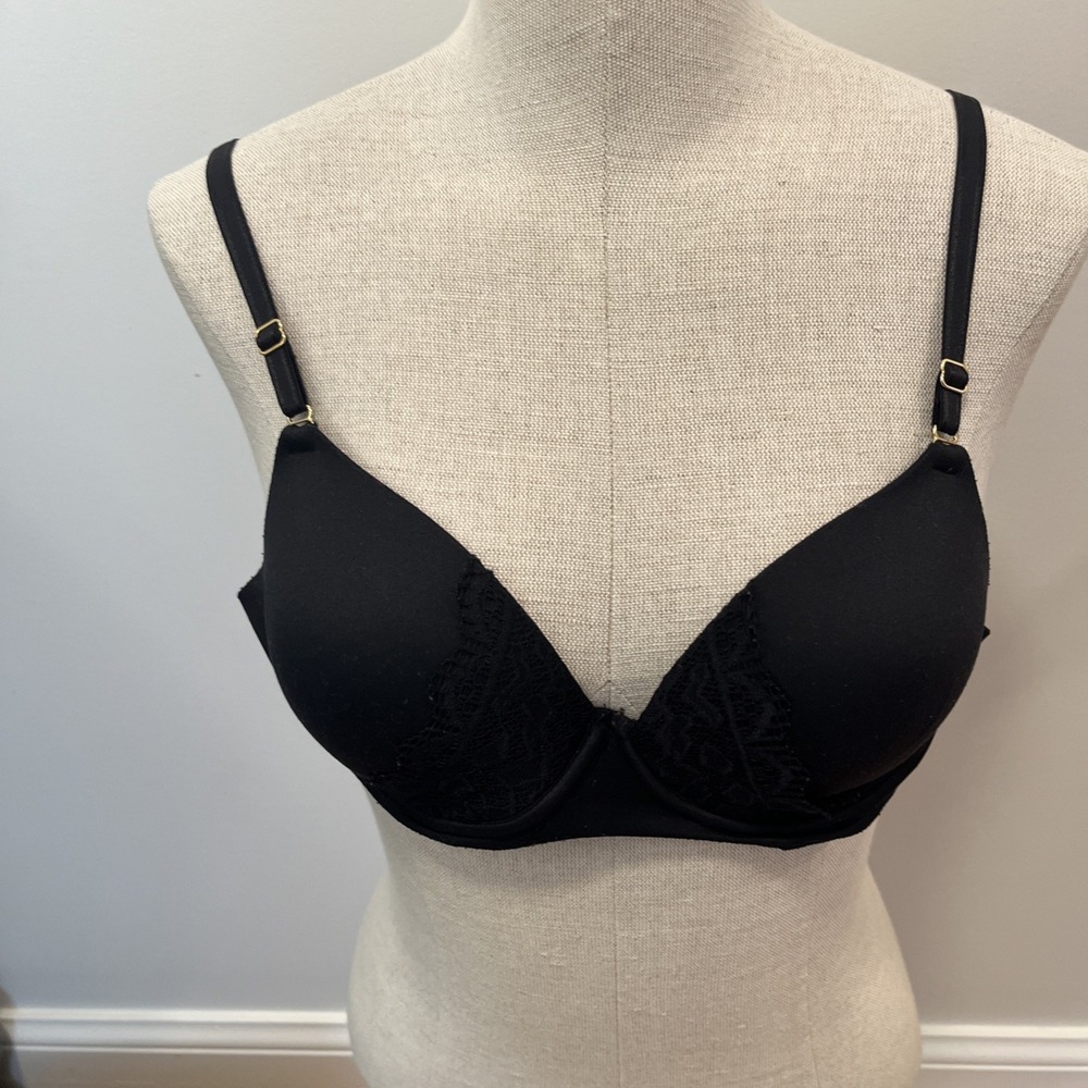 Soma Embraceable Perfect Coverage Black Lace‎ Trim T Shirt Bra sz 32D
